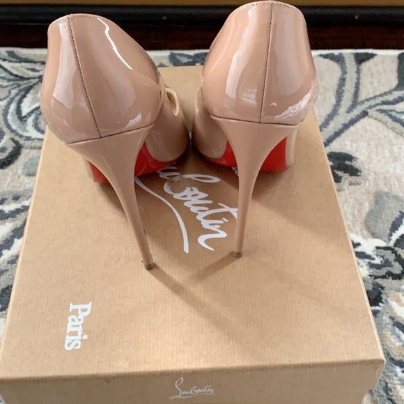 christian louboutin heels - Picture 4 of 6
